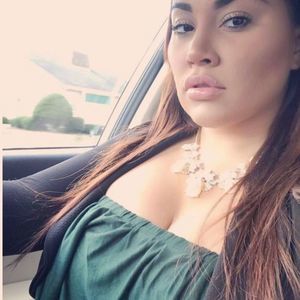 Meet your Posher, Gia